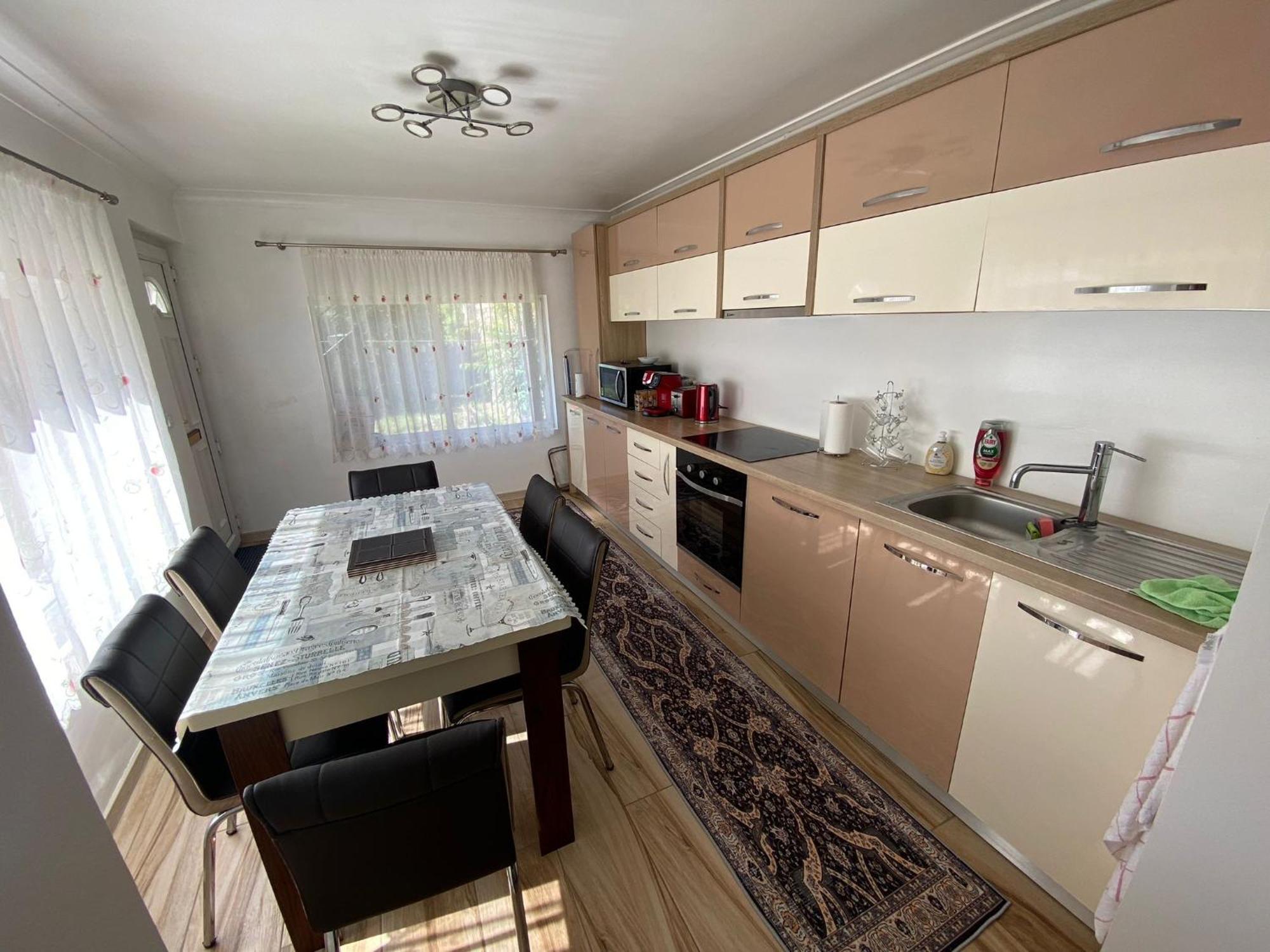 Transilvania Rent Hunedoara Exterior photo